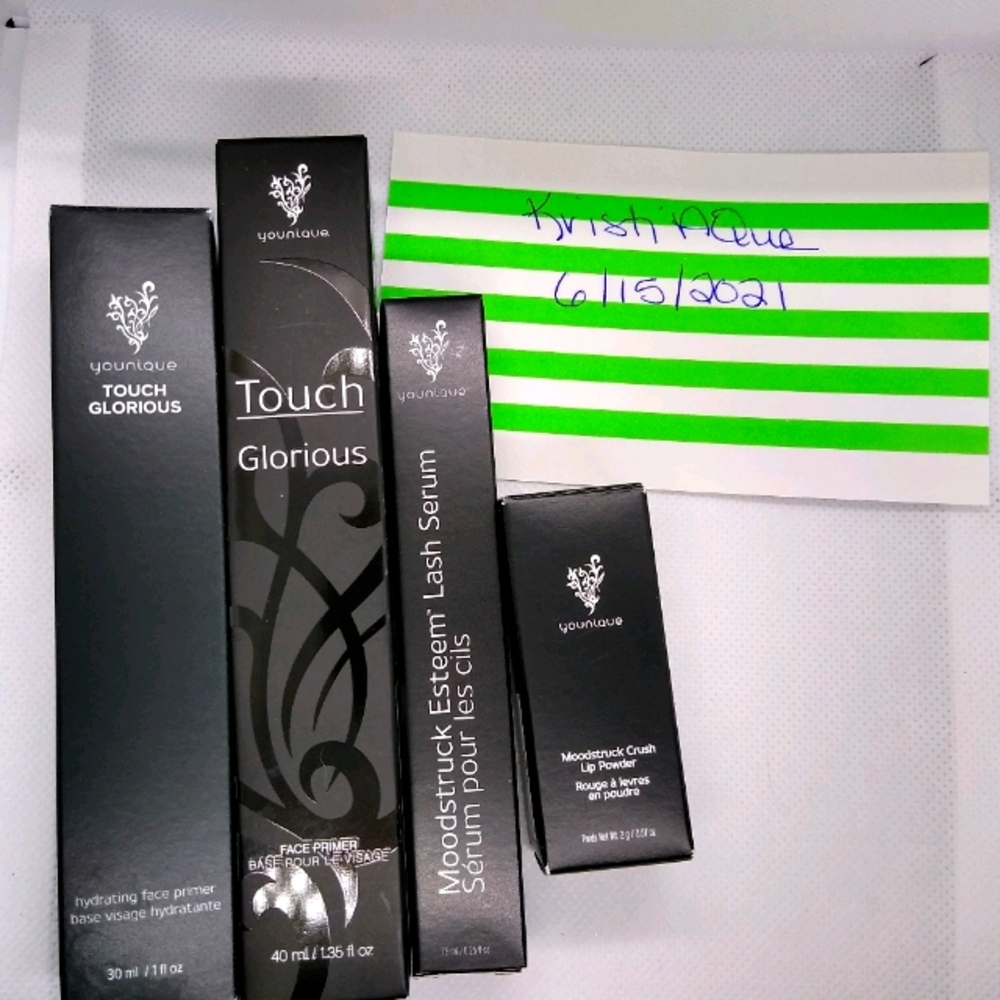 New 🆕 younique lot